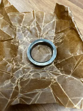 16-10-00481 Chris Craft 16.10-00481 Nos Valve Seat