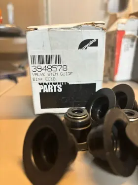 3948578 Cummins New - Genuine Parts 11qty Valve Stem Guide
