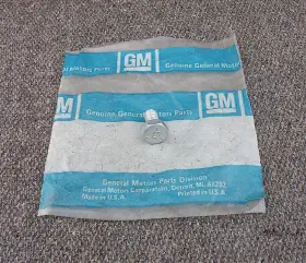 180016 General Motors Nos 1970 - 1975 Camaro Chevelle Impala Nova Valve Cover Bolt Gm Part #