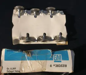 3835318 General Motors Nos Gm Exhaust Valves Box Of 6 1941-1949 Chevrolet 216 235 Engine