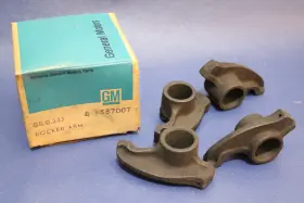 587007 General Motors 4 Nos Gm Rocker Arms