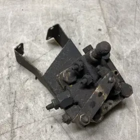 1233200158 Genuine Mercedes-benz Sls Valve Used Oem Hydraulic Suspension W123 Wagon W116 W126