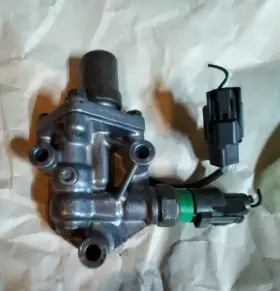 15810-p2p Honda Oem 96 00 Civic Ex Hx Vtec Solenoid D16y8 Valve Sohc