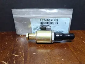 1824982c91 International Nos 1824982 91 Regulator Assembly Injection Oil Pressure Control