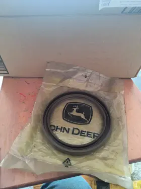 4310700 John Deere Genuine Oem Seal New Open Box