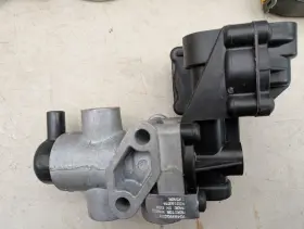 9348990030 Meritor Genuine International Tractor Protection Valve