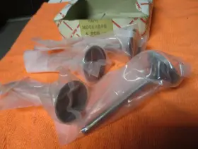 Md083848 Mitsubishi Nos Intake Valves Box Of 4 2.6 Engine Part#md083848