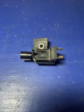 Md113721 Mitsubishi Genuine Lancer Evo5 Evo6 Cp9a Valve Emission Solenoid Oem