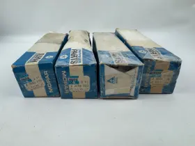 2899500 Mopar Intake Valve Part# Lot Of 4 Set 2