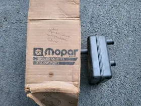 4287368 Mopar Nos New Oem Hose Diverter Black Plastic Box Jeep Chrysler Dodge