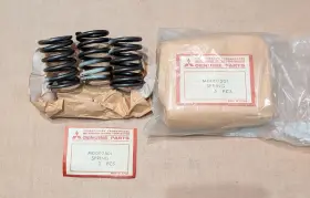 Md002501 Mopar/mitsubishi Nos Engine Valve Springs 1971-74 Dodge Colt 1600cc