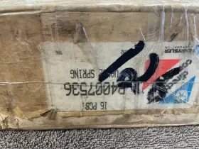 P4007536 Mopar Perfromance Battleship Triple Springs