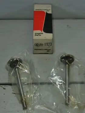 211-1923 Perfect Circle 2 New Nos Engine Valves Vtg