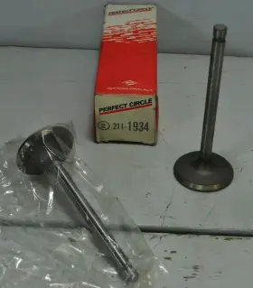 211-1934 Perfect Circle 2 New Engine Valves Vintage