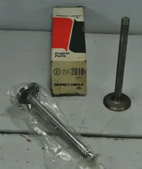 211-2010 Perfect Circle 2 New Engine Valves Vintage