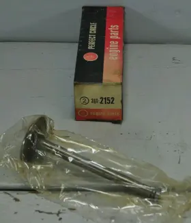 211-2152 Perfect Circle 1 Nos Engine Intake Valve 1973-80 Scout Amc Jeep 232 258