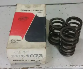 212-1073 Perfect Circle 3 New Nos Engine Valve Springs 2121073