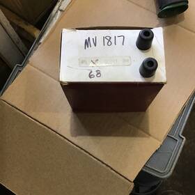 Sealed Power Mv-1817 Lot Of Sixty-eight 68 Engine Valve Stem Oil Seal