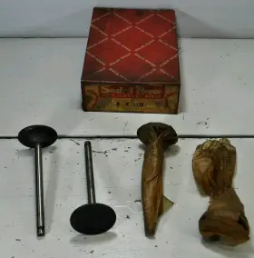 V1774n Sealed Power Vi1356 4 New Engine Valves Mcquay .003 Vintage