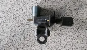 90910-12080 Toyota Genuine Lexus Sc400 Oem Valve Assy Vacuum Switching Camry
