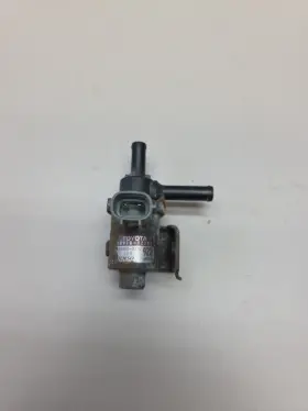 90910-12245 Toyota / Lexus 184600-9220 Oem Genuine Vacuum Switching Valve Tacoma 4runner 922 Tested