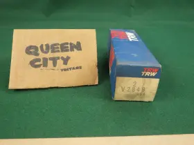 V2849-d64 Trw Nos Trw/toledo V2849 Engine Valves 2pcs Pontiac 250 Sprint Ohc 6 Cylinder 4bbl