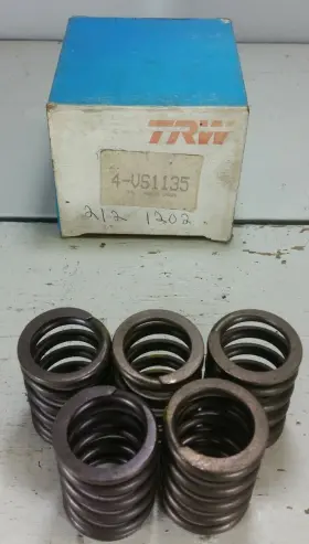 Vs1135 Trw 5 New Exhaust Valve Springs - 1980-1994 Ford 351w V8