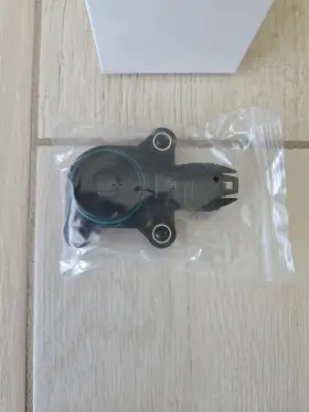 11377524879 Uro 018029 Bmw 3.0l 2005 - 2013 Parts Eccentric Shaft Sensor Part #