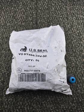 Us Seal Vs-dt466-24v Qty 50 Vs Dt466-24v-50 Turbo 24 Valve Black/blue