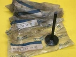 Mercedes W124 W201 M102 Engine Intake Inlet Valve 1020531501 Genuine Nos New. Price: $25.00.