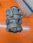 Bendix 5019317 Brake Valve New. Price: $300.00.