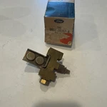 Nos New Ford D5DZ-2B257-A Brake Proportioning Valve 1973 Mustang 1975 Maverick. Price: $275.00.