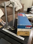 Trw S2695 Valves. Qty Of 2. Sbi 01135 Crossover. May Fit Ford 69-01 302/351. New. Price: $20.00.