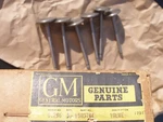 Nos Gm 1962-1964 Oldsmobile 394 V8 Std Intake Valves (box Of 6) 583761 Gr 0.296 New. Price: $69.00.